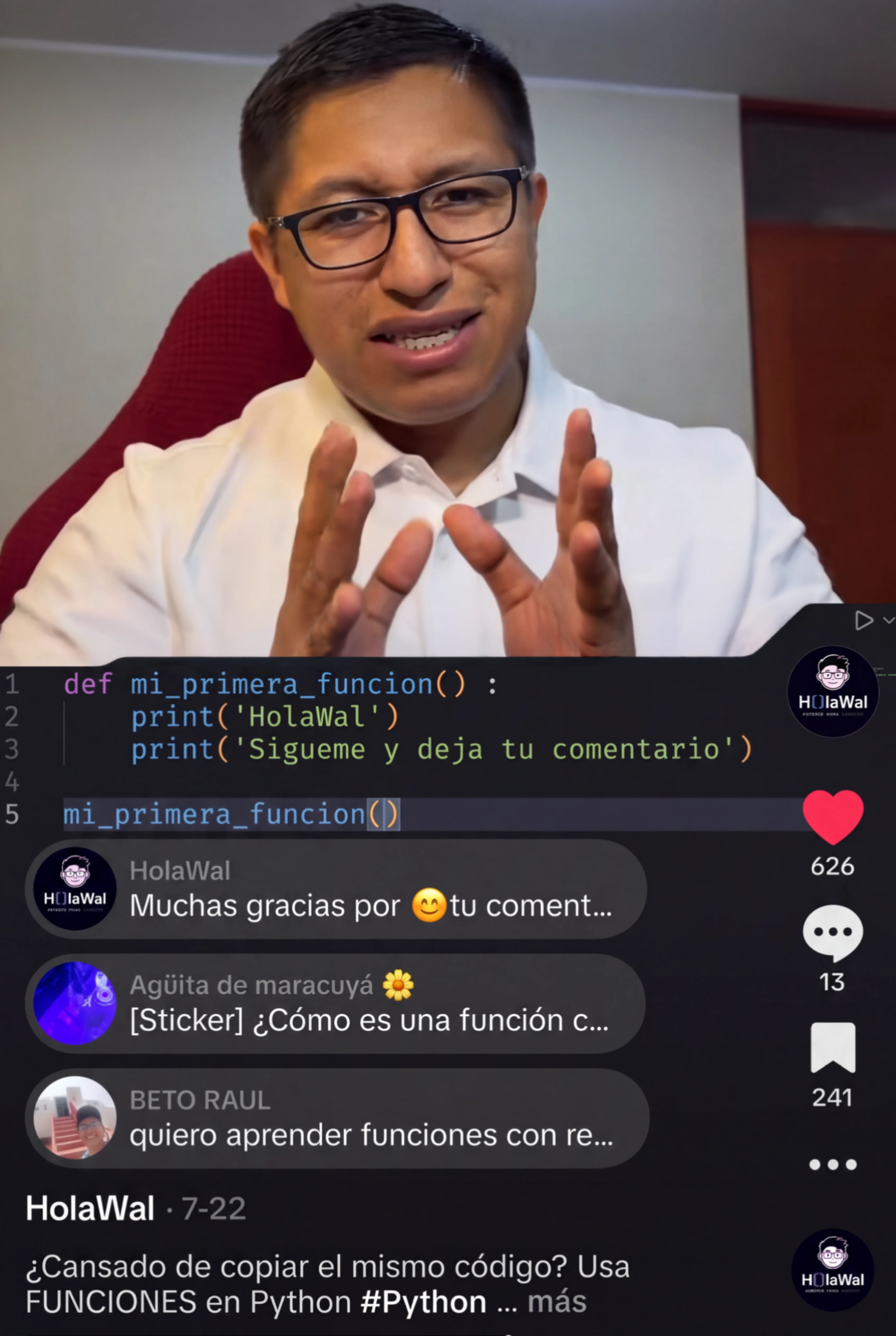 HolaWal transmitiendo clase de programación en vivo en TikTok